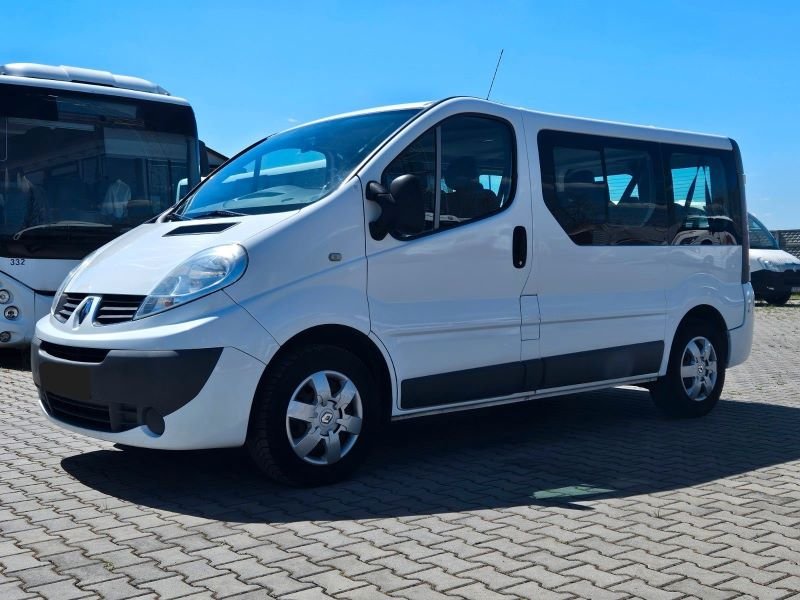Renault Traffic 8+1